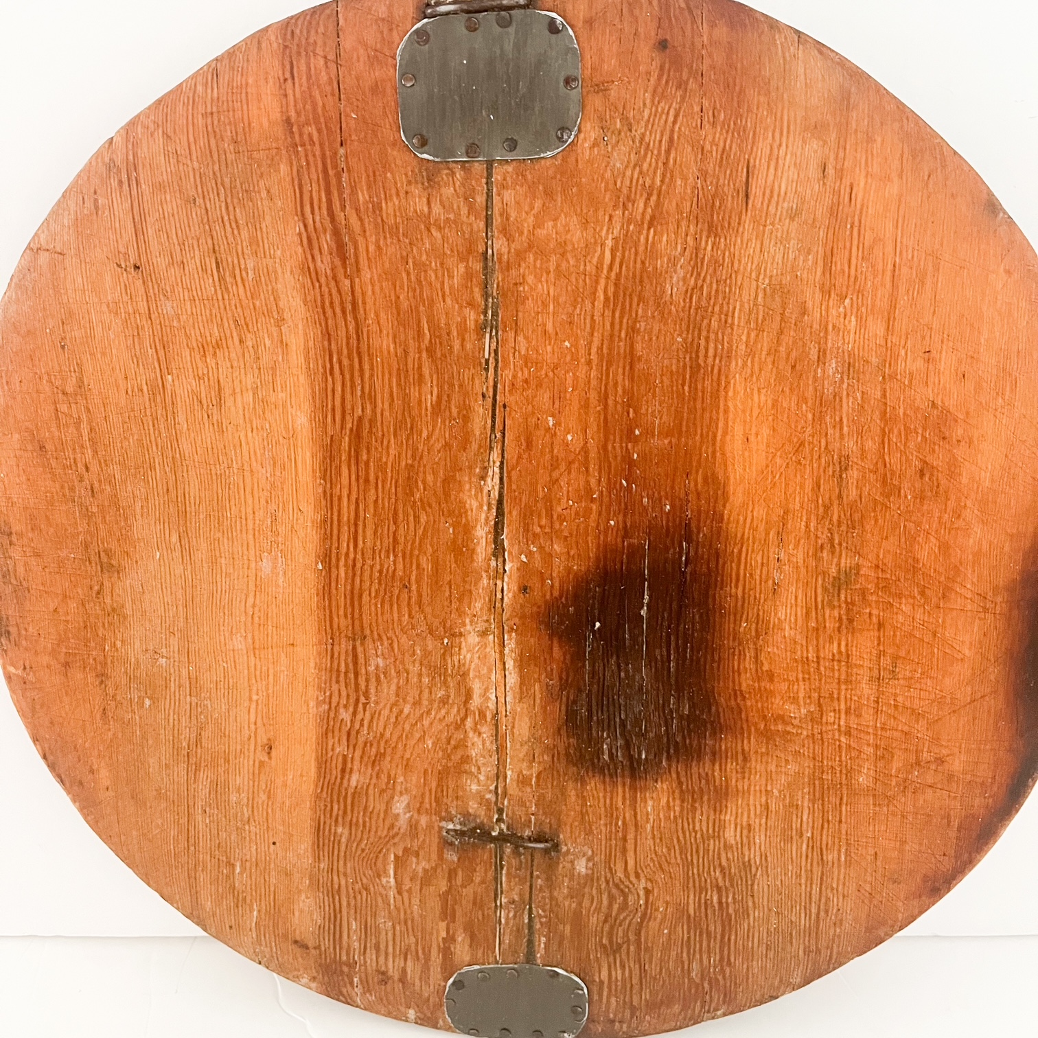 vintage round serving board